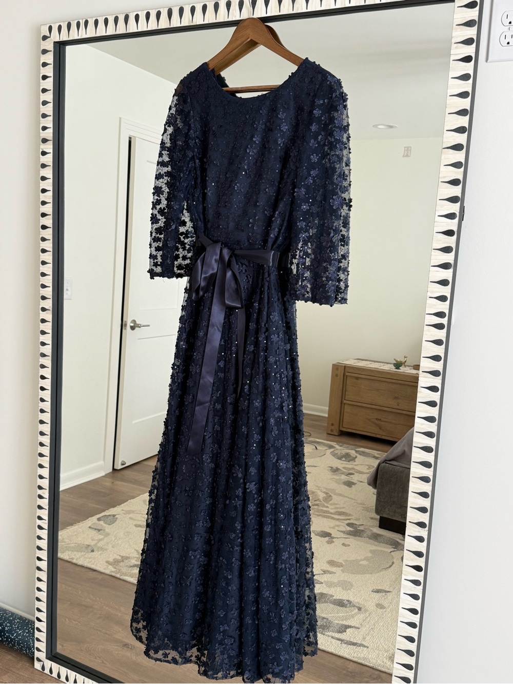 TAHARI - Elegant Navy Lace Maxi Dress with Satin Waist Tie and V back